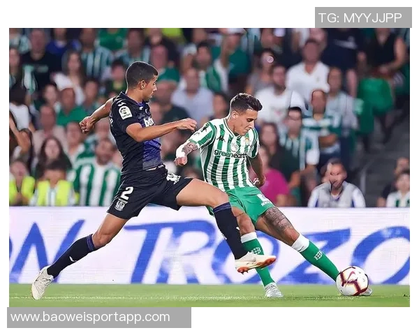 苏牙与巴尔特拉同场竞技胜率满分巴尔特拉幽默邀请其加盟贝蒂斯